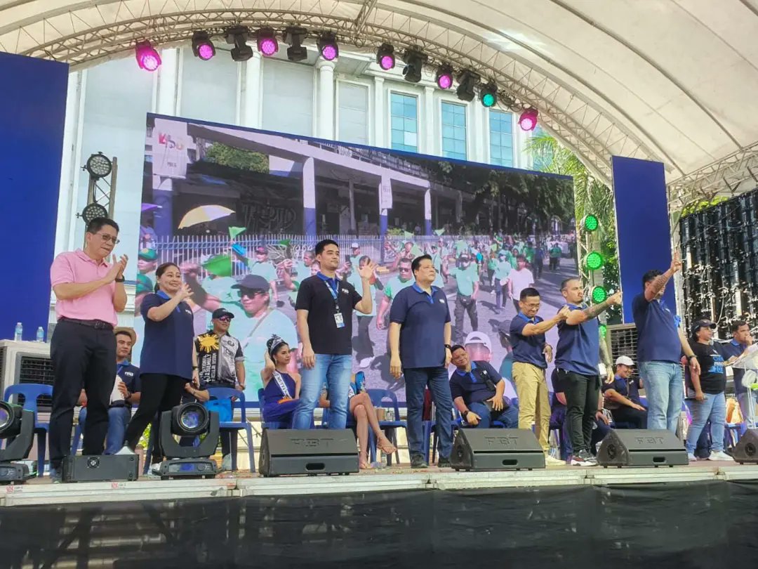 bsapasig's tweet photo. TINGNAN: Full force ang participation ng @bsapasig in today's Civic Parade. ๐๐ป Pinangunahan ito ni Kap. Thomas Raymond Lising & Barangay Council, at nilahukan ng ating workforce. โ
Maligayang ika-450 Araw ng Pasig sa lahat! ๐
#BSARepresent #Pasig450 #PanahonNgPasigueรฑo https://t.co/kLcWrQBwCI