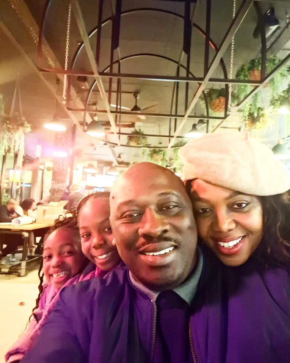 Nkiyasemusic's tweet photo. With my KING 👑 x Princesses of the Mbatha Empire. #nkiyase #zuzambatha #mbathas #mbatha #mashandu #mambatha https://t.co/5zF3XLVug3