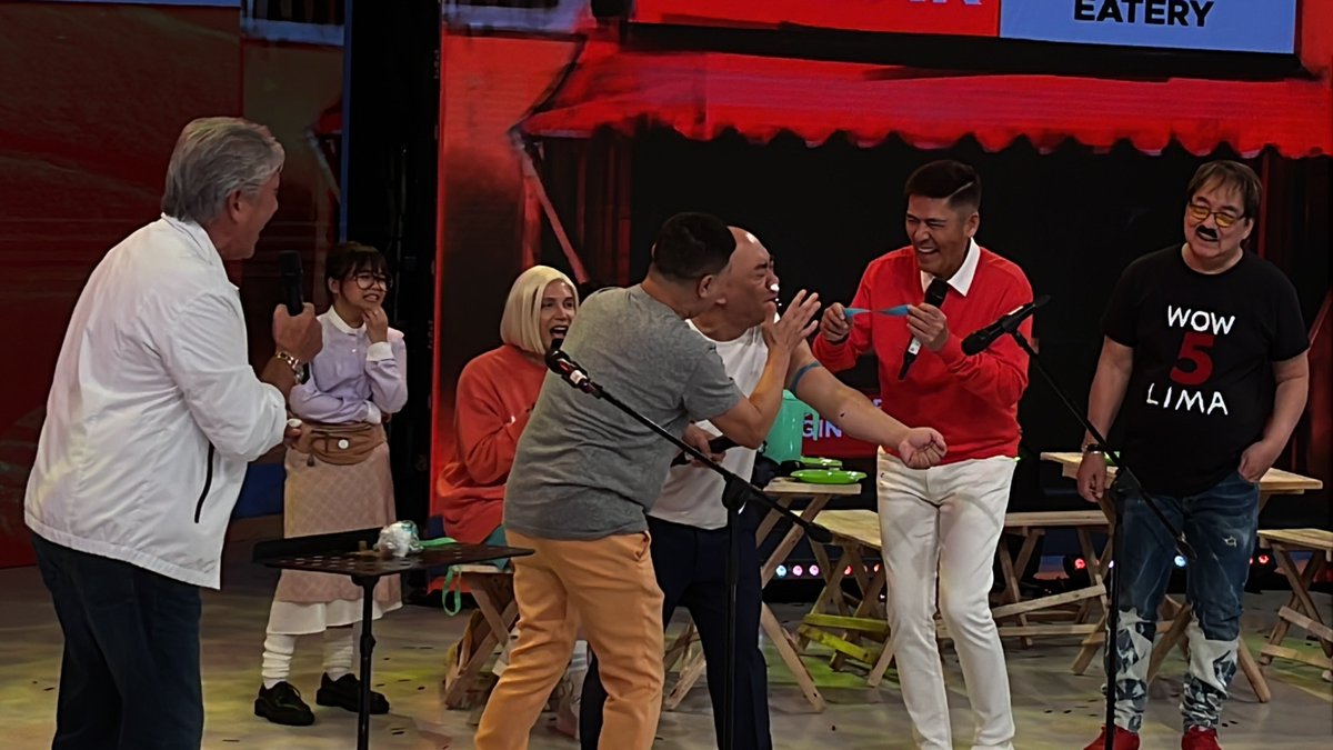 eatbulaga_TVJ's tweet photo. Da Bar: Dabarkads Eatery! ❤️ https://t.co/Pwoij6mUMU
