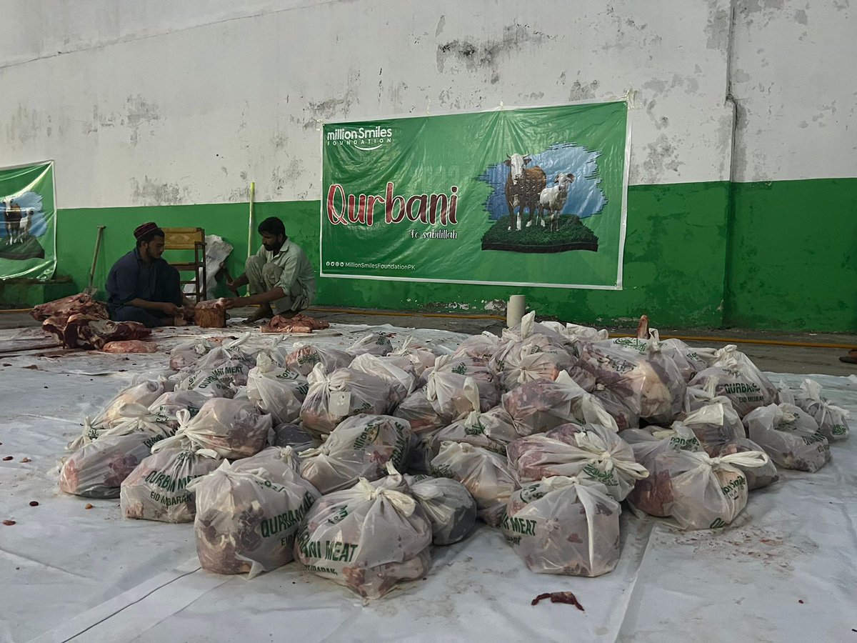MSfoundationPK's tweet image. The Qurbani in Mardan, KPK for 100s of families supported with your contributions.

Thank you for your love, support and prayers for our brothers &amp;amp; sisters. You ALL have been a reason of spreading &quot;Smiles for Humanity&quot; in Neelum Valley.

 #QurbaniwithMSF #SmilesforHumanity…