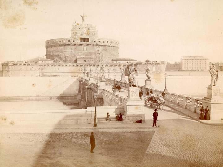 areasvellas's tweet photo. ROMA, Ponte e Castel Sant'Angelo"... Photo circa 1875...
Fratelli #Alinari...
#architecture #arquitectura
https://t.co/G1VtIzqlwO https://t.co/6AFbGGMMM8