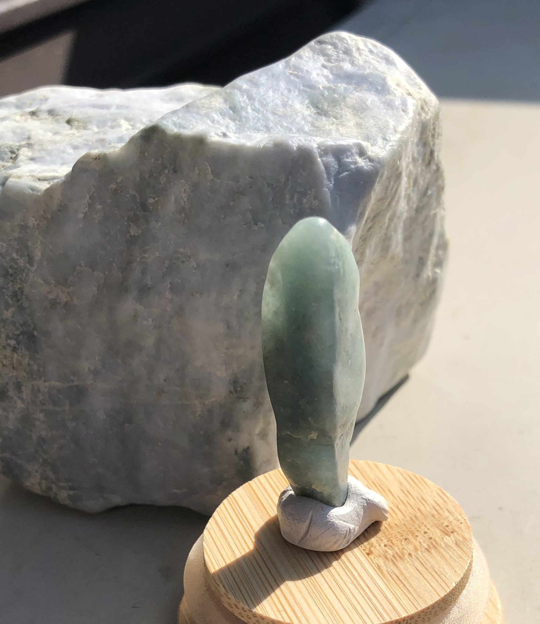 激安人気新品 石 翡翠かな？ 置物 - afshargene.com