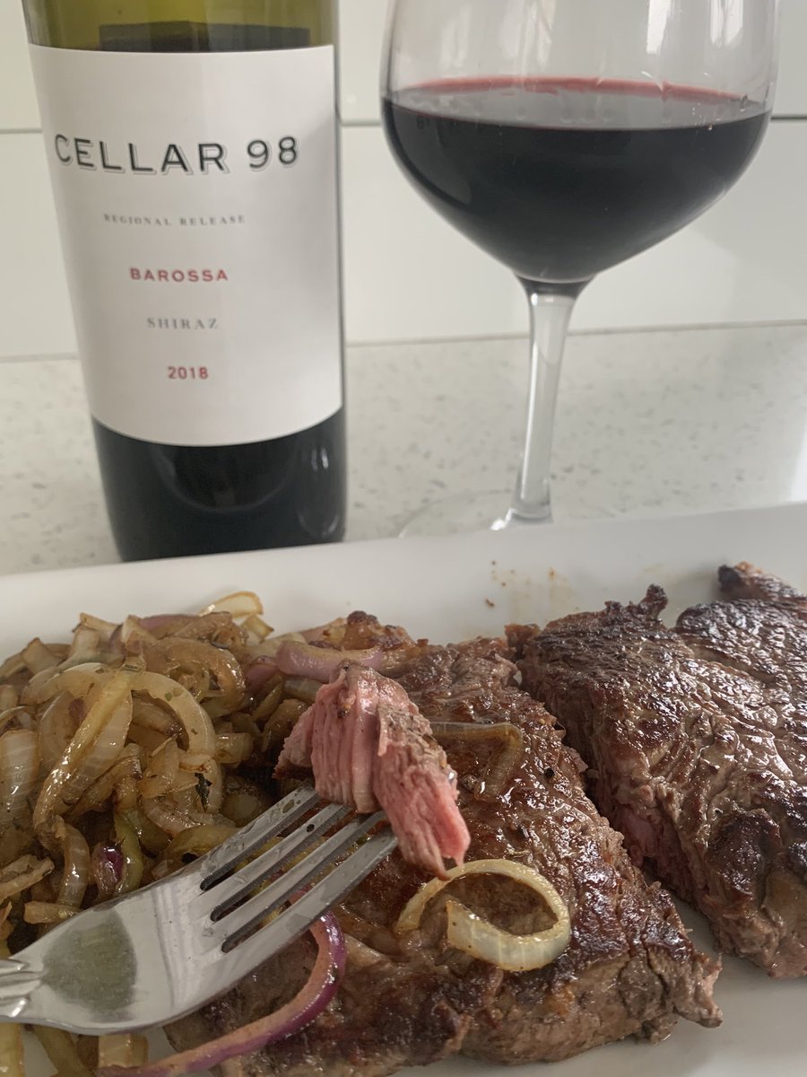 Another week another scrumptious sirloin fried onions on the side #Shiraz in the glass #homecooking #ScottishBeef #AustralianWine #cellar98