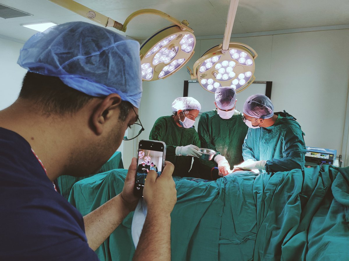 upkar_dr's tweet photo. How cool is this that you're being clicked by your professor while operating with my co-resident of Orthopaedics 🔥

#MedTwitter 
#OrthoTwitter
#Surgery
#Residency https://t.co/Y4N1NDluob