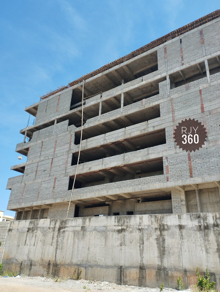 Rjyupdates's tweet photo. #PrasadAdityaMall &amp; Multiplex

Total 6 Inox screens

Mall opening tentative date #2024 summer

#Rajahmundry
#RajahmundryMalls
#Vizag
#AndhraPradesh
#Kakinada
#Hyderabad 
#Bhimavaram
#Tanuku
#Annavaram
#Vijayawada
#Elluru https://t.co/D1jmMJjMJu