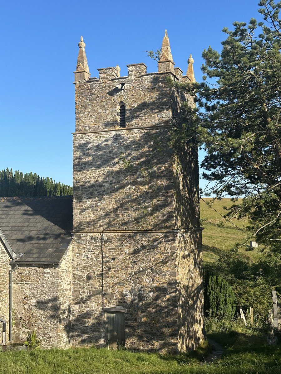 mutley7781's tweet photo. ๐ Church of St John the Evangelist
#Countisbury #Devon
A welcome respite ๐ถโโ๏ธ๐ถ @swcoastpath
The tower was rebuilt in 1836, as @YalePevsner notes with โobelisks & balls instead of pinnaclesโ.
#SteepleSaturday https://t.co/yFkaBWLzok