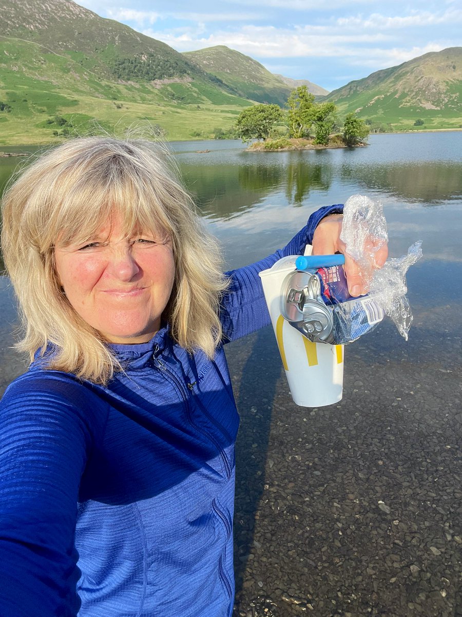 “I can’t change the world but I can change the little bit around me” 🐳 

As June ends, thank you to everyone who took part in @2minuteHQ #thecoffeecupchallenge! 🫖 Together we can make a difference. A #2minutebeachclean or using our reusable bottle. 💚#WildService #LakeDistrict