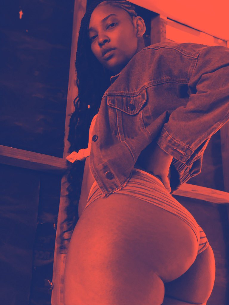 BTCBlockStar's tweet photo. I Need a male Bestie 🤩 https://t.co/yi5L1iUgQp