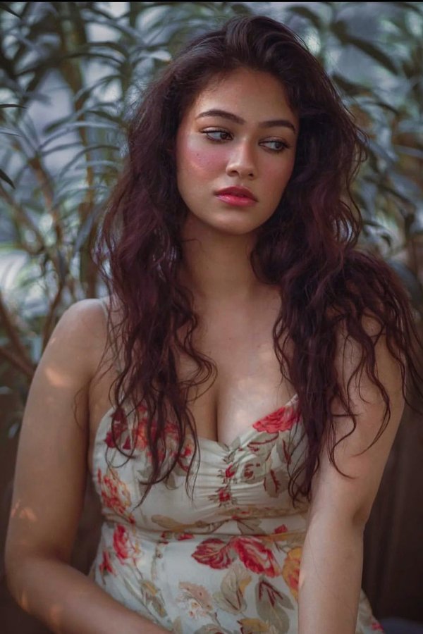 Fz7kqVpacAIMZ97?format=jpg&name=900x900