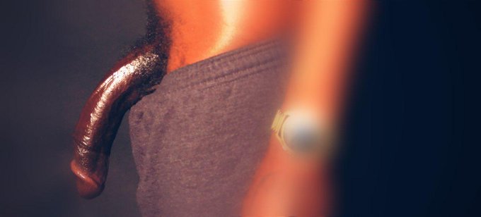 Ladies I'm back https://t.co/j56fxrzm3l