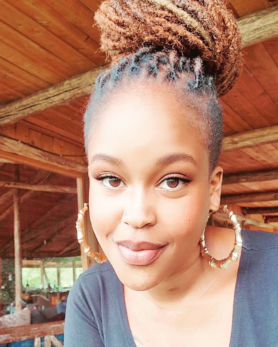 Naomba uka retweet pale kwenye pinned post yangu dear ni dawa😘

Weka na Twitter handle yako nikutafutie followers 👇