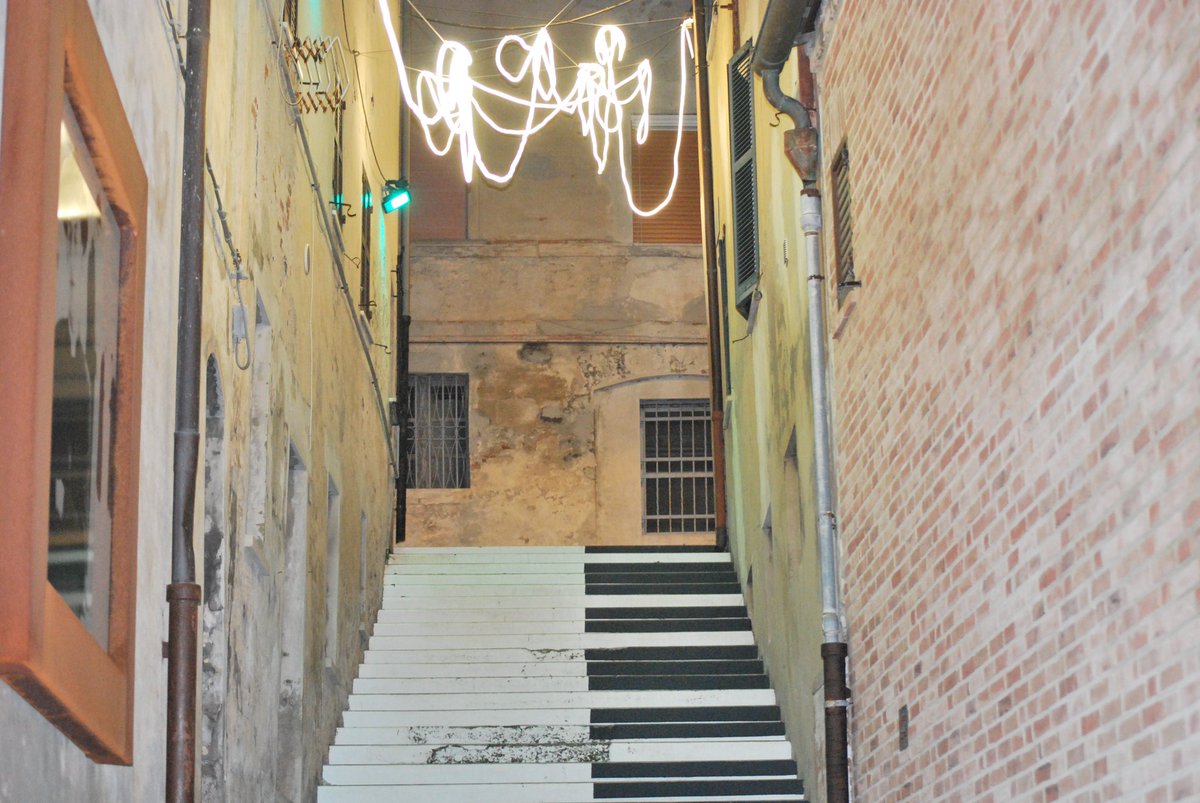 Scalinata a pianoforte-Mondolfo (pu)
#scalinata #pianoforte #Mondolfo #pesarourbino #marche #Italia