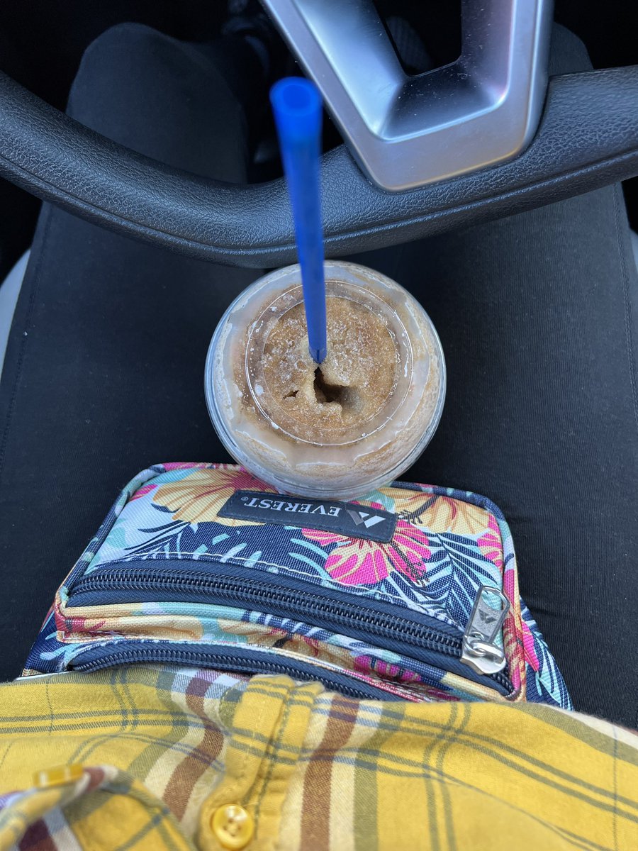 mmawifey's tweet photo. 🥤 Slurpee Summer ☀️
#slurpee #slurpeesummer #SummerHeat #BeatTheHeat
😋: @slurpee https://t.co/moZZXoBVpC
