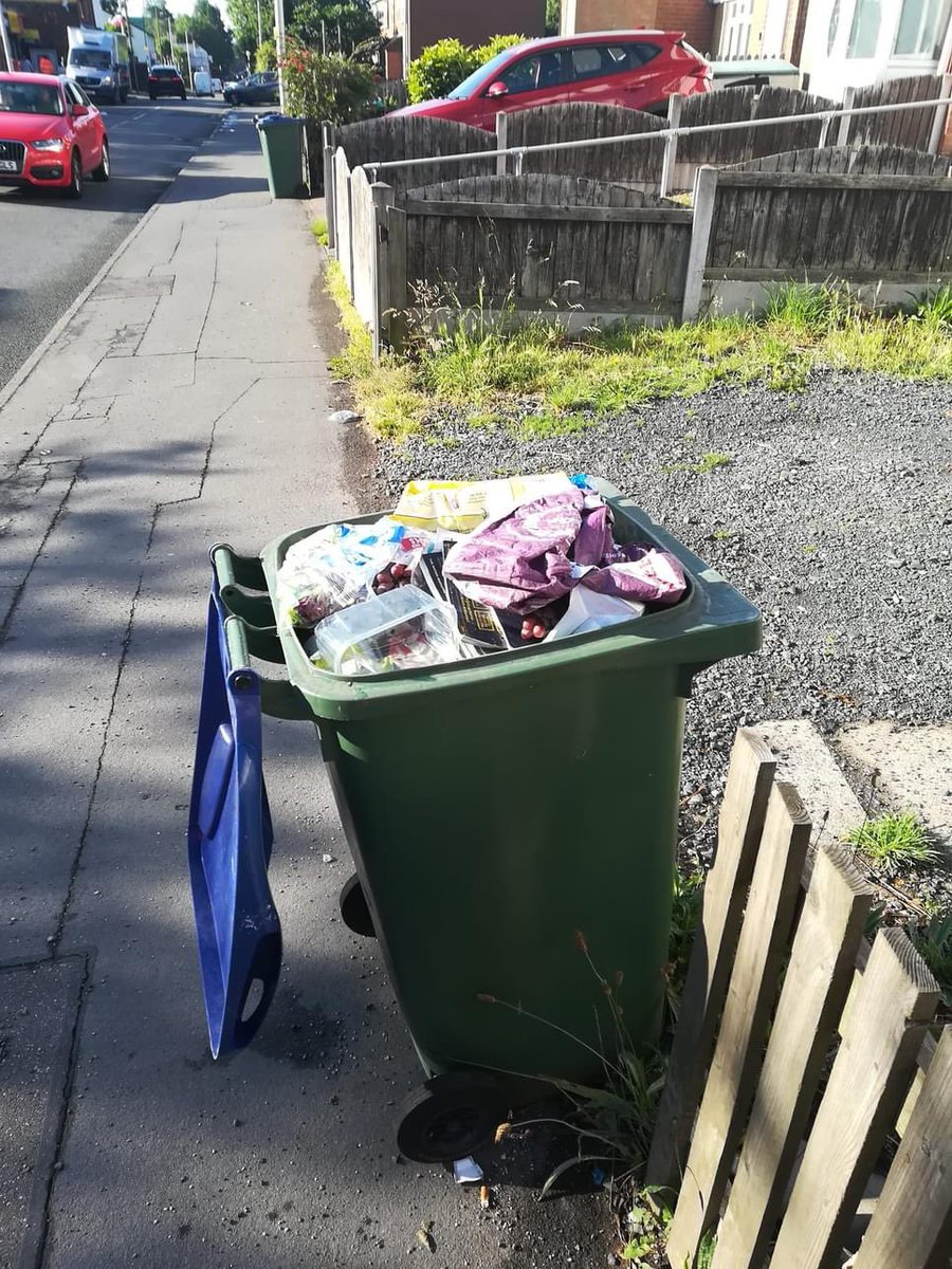 markshirley2's tweet photo. Shocking for a labour controlled council,bring this service back in-house. https://t.co/8ZrV90MQDq