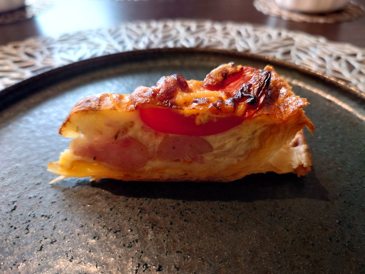 blueblackcatz's tweet image. 突然思い立って岩沼フレンチ。暑いのでノンアル泡で。今日はシナモンアイスとコーンムースのアミューズと、デザートのココナッツアイスとマンゴームースと赤紫蘇ジュレが💘。太刀魚は皮目がパリパリなのに飲みものでラムのバジルソースが爽やかでした。

#CacheCache