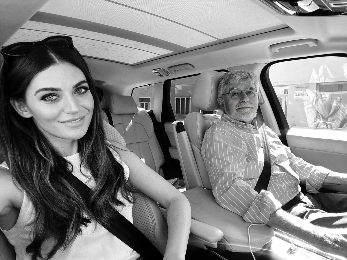 FlorasRunway's tweet image. Fav🐻❤️ #papy