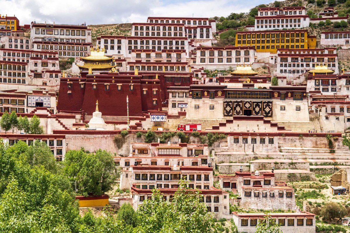 One of the most fascinating day trips from Lhasa, Tibet, is a visit to the enchanting Ganden Monastery. Situated on a hilltop overlooking the Kyi-Chu Valley, this ancient monastery is a significant religious and cultural landmark. #DayTour #FamilyTours

tourtraveltibet.com/tour/ganden-on…