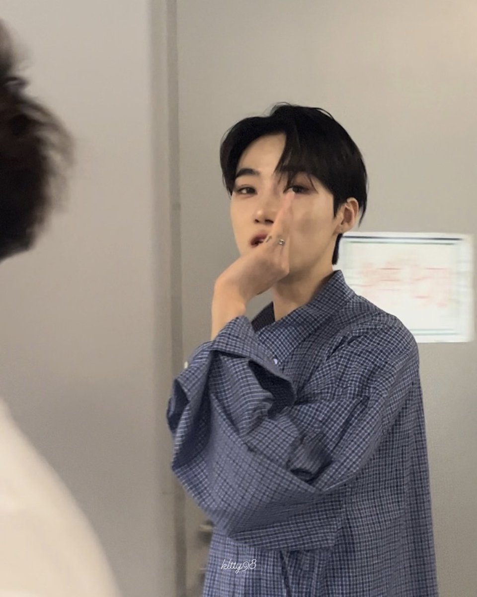 uralaube's tweet photo. 뭐야? 진짜 뭐냐고 제발 https://t.co/9NLoP785QU