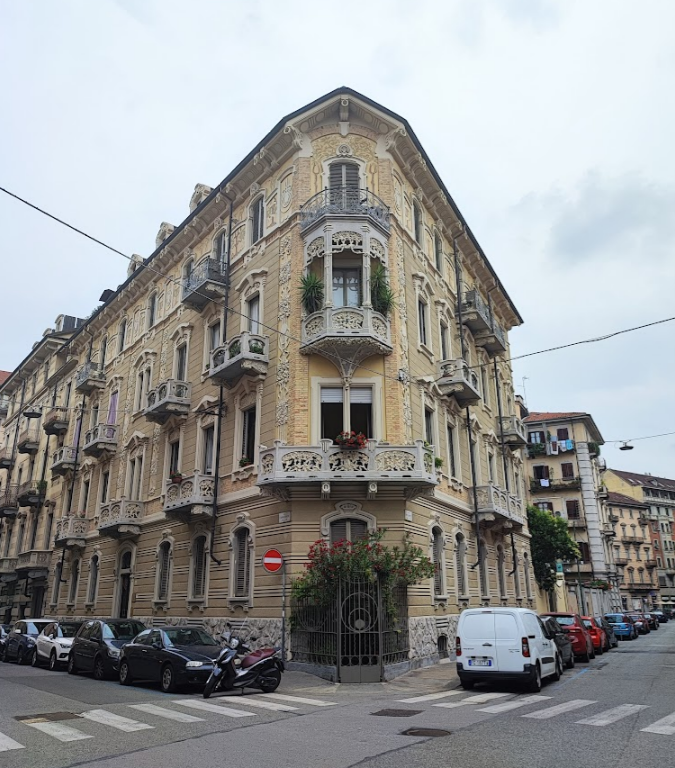 ショートケーキ感漂う家 https://t.co/kjrcFPTE11