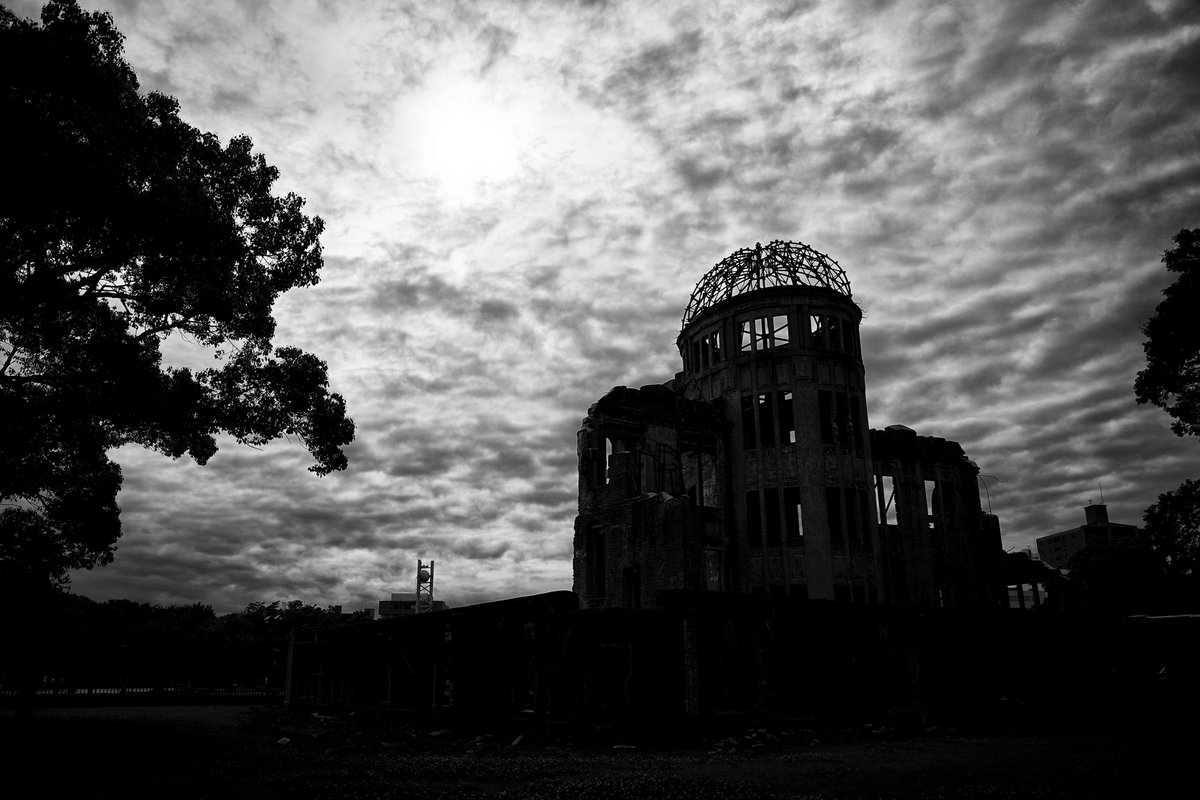 万感の広島 #モノクロ #モノクロ写真 #白黒 #キハルフォト #ストリートフォト #広島 #hiroshima #japan #leica #monochrome #monochromephotography #streetphotography #streetphoto #art