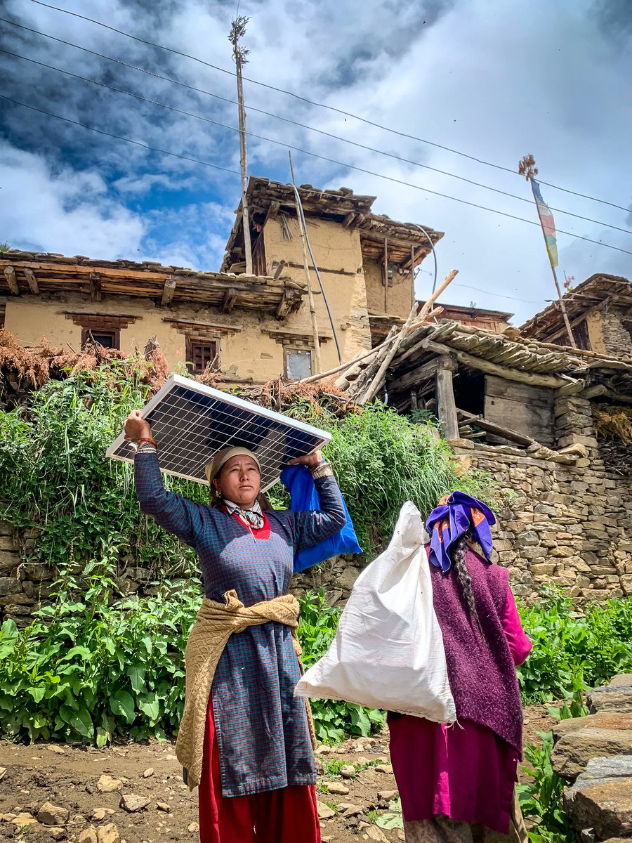 BarefootCollege's tweet photo. Big news: another 45 solar โ๏ธ home lighting systems were just installed by our Nepal #solarmamas in rural #Nepal ๐. These 3 women have just provided more families with renewable #greenenergy!
#womenempowerment #sustainable #nonprofit #ruraldevelopment #asia #barefootcollege https://t.co/9npDGhwvvB