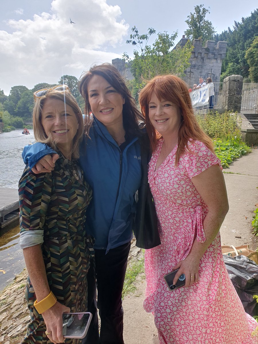 Beaming with pride as we filmed beautiful #kilkenny today for @RTEOne #nationwide with the lovely #blathnaidnichofaigh . Marian had the river & town buzzing with activity to showcase our wonderful tourism destination. @kclr96fm @KilkennyNotices @outdoorkilkenny @LoveKilkenny