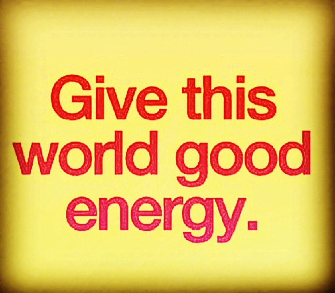 You attract the energy that you give off! Spread good vibes, everyday all day! Only you can make that magic happen!
…
#live2love2laugh4life #livelovelaugh #page182of365 #goodenergy #goodvibes #choice #makeadifference #seethegood #bethegood