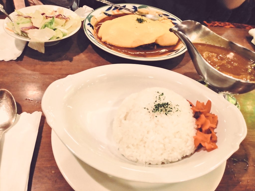 西武珈琲にてもぐもぐ。 https://t.co/N3qamtQhB3