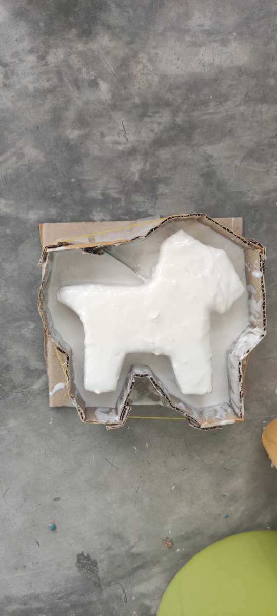 tanintumth's tweet photo. Molding 😺🦓 #resin #silicone #arttoy #diytoy #resintoy #tanintumth https://t.co/fDKrZ6XgN2