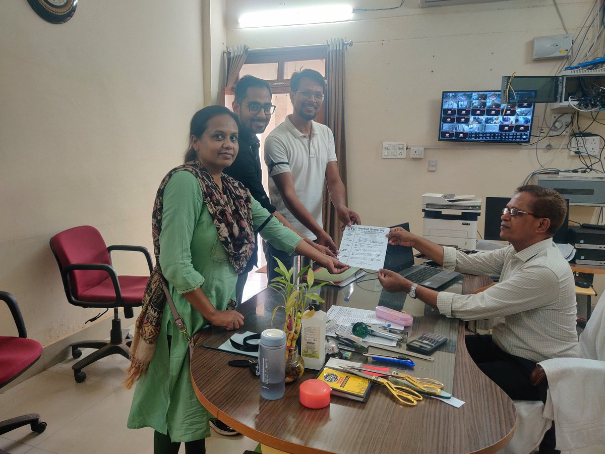 Striker_er's tweet photo. Faculties of Govt Engg and polytechnic Colleges are working with Black Ribbon, with a hope to abolish the Recruitment Rules 2004.Its a teacher's request, please resolve it.
@JPNadda 
@ChouhanShivraj
@yashodhararaje
@drnarottammisra
@JagdishDevdaBJP
@OfficeOfVDS
@Manusri_IITD https://t.co/noKIXo1Hes