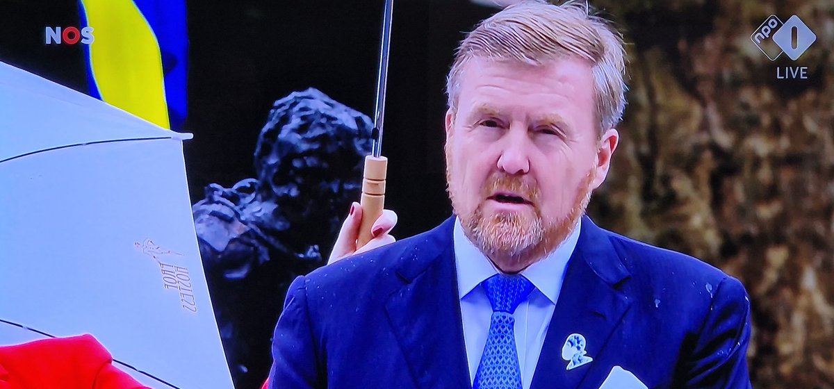 "De ketenen zijn gebroken; echt waar!"

Je kunt zeggen; Koning Willem-Alexander kon niet anders.

Je kunt ook zeggen; dit was een sterke en schuldbewuste speech, waarin eindelijk excuses zijn gemaakt voor het #slavernijverleden; een zwarte bladzijde in onze geschiedenis. Mooi! 🙏