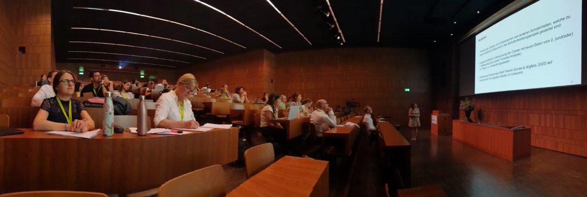 huberedulead's tweet photo. Herausforderungen und Chancen des digitalen Wandels in der schulischen Bildung mit @ ChiaraAntonietti @ CharlotteBáez @ HorstBiedermann @ ArvidNagel @ JosefBuchner @ AlbertoCattaneo @ TessaConsoli @ PhilippGonon @ ChristophHelm @ MarcelJent @ ArminLüchinger @ IsabellaLussi https://t.co/nCnFBprLme