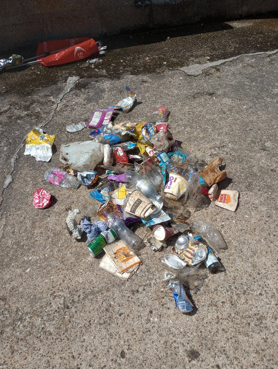 Joanna Baughan (@jobaughan5) on Twitter photo Couple of hundred metres on a regularly picked section of #Moraysruralroads . Will Scot Govs new litter strategy tackle this anti social behaviour? <a href="/lornaslater/">Lorna Slater</a> <a href="/RichardLochhead/">Richard Lochhead</a> Couple of hundred metres on a regularly picked section of #Moraysruralroads . Will Scot Govs new litter strategy tackle this anti social behaviour? <a href="/lornaslater/">Lorna Slater</a> <a href="/RichardLochhead/">Richard Lochhead</a>