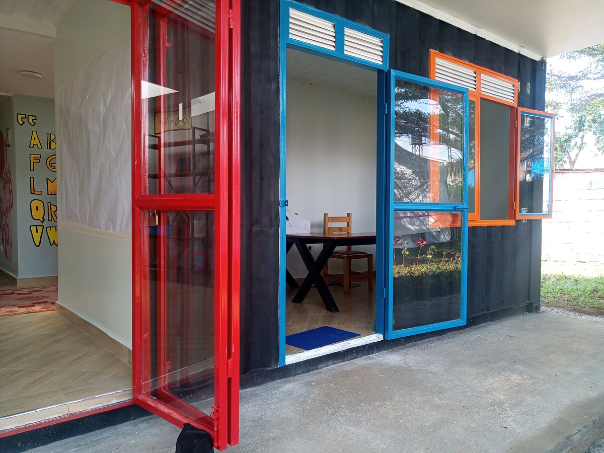 40 days_40 smiles tweet media