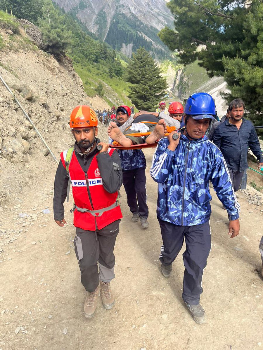 #MoutainRescueTeam of #CRPF evacuates one Pilgrim from Punjab when he slipped down from pony near Railpathri while going to HolyCave. Individual sustained minor injuries &amp; was taken to #Baltal Base Camp of CRPF. 03 MRTs of #RAF #CRPF are deployed along the route to help pilgrims.