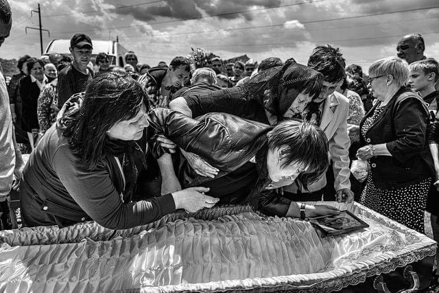 Twins Anna and Yulia (14) died this week when Russia shot a missile at the RIA pizza restaurant in Kramatorsk. They were buried yesterday. Another Russian sickening terrorist act.