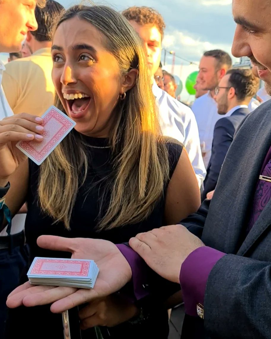 MagicalJulian's tweet image. ROCKING THE PARTY!🕺for @TPICAPGroupPLC  💫

Venue: Rooftop @AviaryLDN, Montcalm Hotel @The_Montcalm

#TPICAP #RooftopParty #Aviary  #LondonLife #LiverpoolStreet #Magician