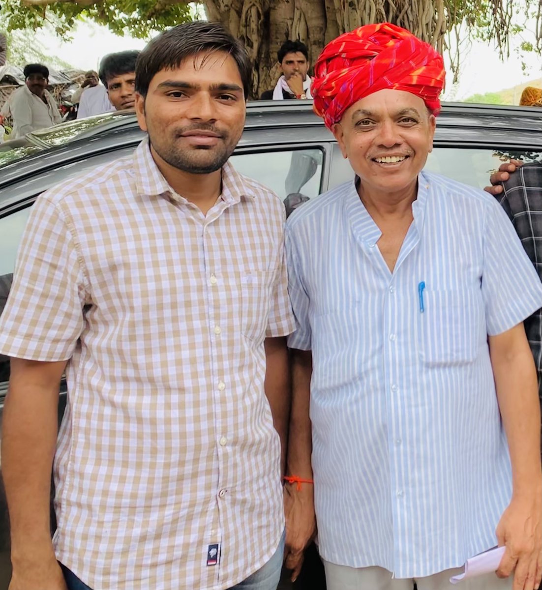 खण्डार विधायक श्री अशोक बैरवा जी को जन्मदिन की हार्दिक बधाई एवं शुभकामनाएं।💐🎂🥳
ईश्वर आपको स्वस्थ, सुदीर्घ एवं यशस्वी जीवन प्रदान करें। <a href="/INCAshokBairwa/">Ashok Bairwa</a>