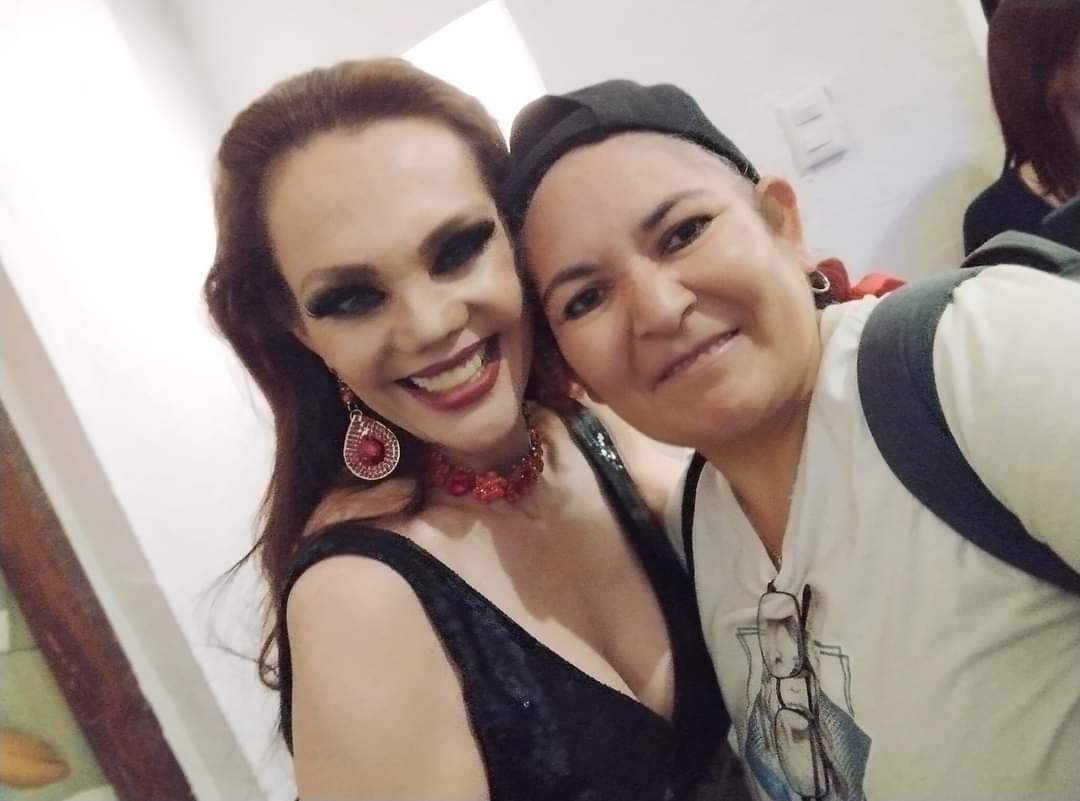 DulceLechuga11's tweet image. Mi hermosa @la_campu sin duda alguna noche ESPECTACULAR celebró tus triunfos , simplemente MARAVILLOSA mi #QueendelModelaje y brillante en #ROJO33 digna representante de dicha puesta en escena , regreso al teatro con éxito total🔴
Diseño vestuario:#ZeuzdelaVega 💃