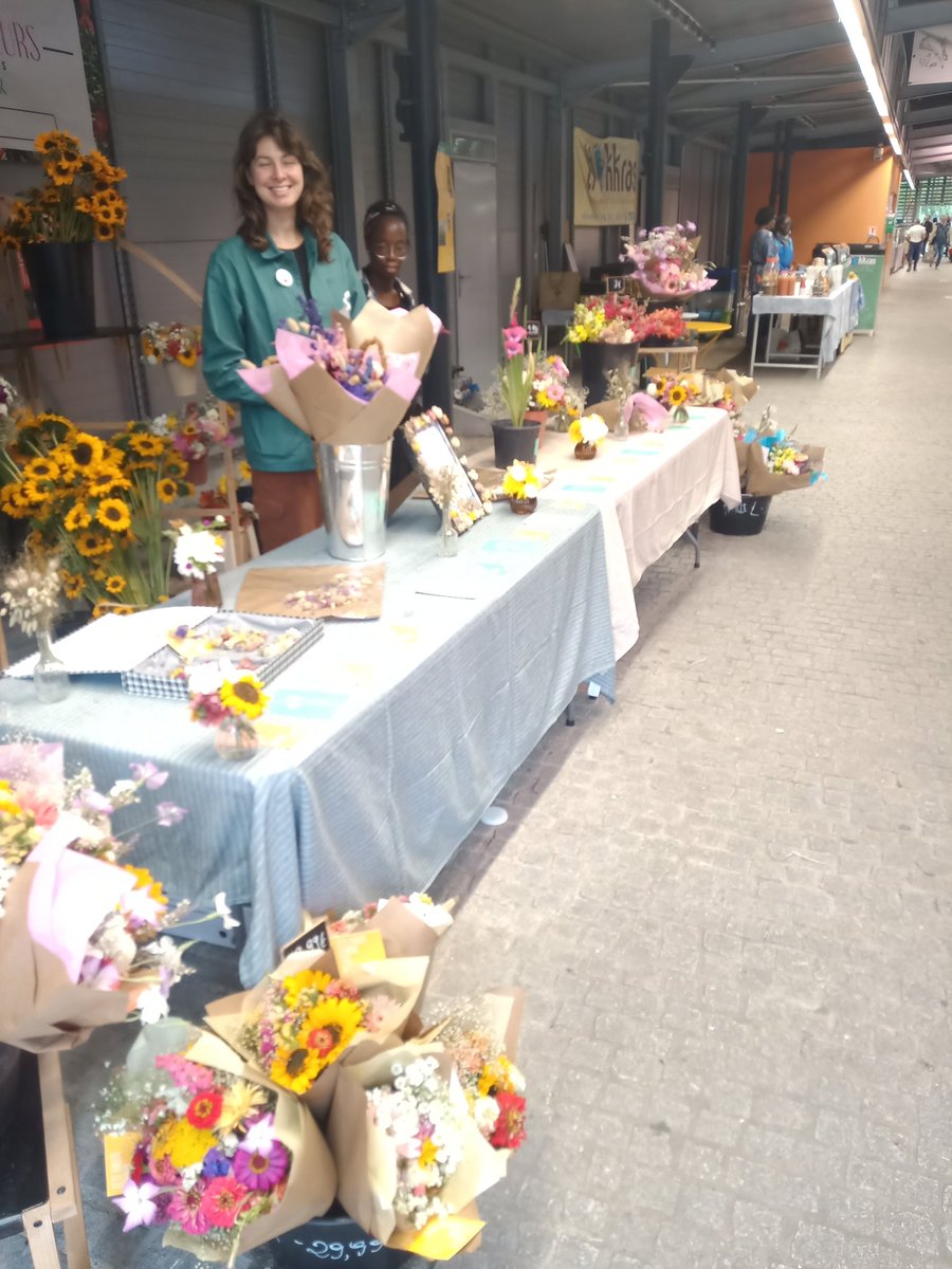 Premier jour de marché à <a href="/VilleSaintDenis/">Ville de Saint-Denis</a> // Marché de la Plaine pour Fleurs d'Halage ! La saison démarre !!