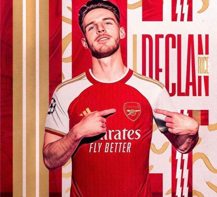 PunchDrunkAFC's tweet image. 🔴⚪️ | DECLAN RICE UPDATE 📢 

✈️ 24-year-old on his way back to England to complete deal to Arsenal.
🏥 Medicals and official announcements all that is left. 
🗣️ Could be announced tomorrow but most likely on Monday. 
✅ Deal is 95% done now. Rice will be an Arsenal player in…