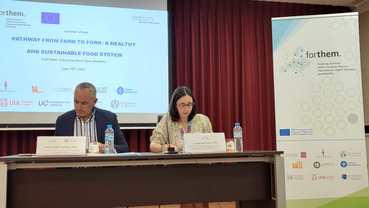 Crisjua2C's tweet photo. SummerSchool concluded by Vice-principal D.CarlesPadilla @Relacions_Internacionals_UV &amp;   
@FORTHEMAlliance  @unimainz @univbourgogne  @unipa @uniofjyvaskyla  @UniOpole  @universitatelv @FacFarmacia_UV  Congratulation!💐🔝 Thanks
@BodegasArraez @CASA_AISA  @GVAfisabio  @_anajuan https://t.co/Fd9u8NkE8V