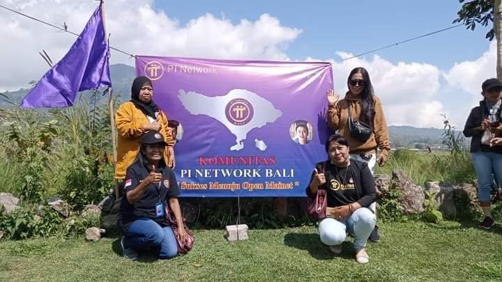 eager_coin's tweet photo. Pi Network Pi is a new digital currency developed by Stanford PhDs, with over 47 million members worldwide. To claim your Pi, follow this link https://t.co/0gO6MIJ10h and use my username (Zakipepen) as your invitation code. https://t.co/7EyqroMshW