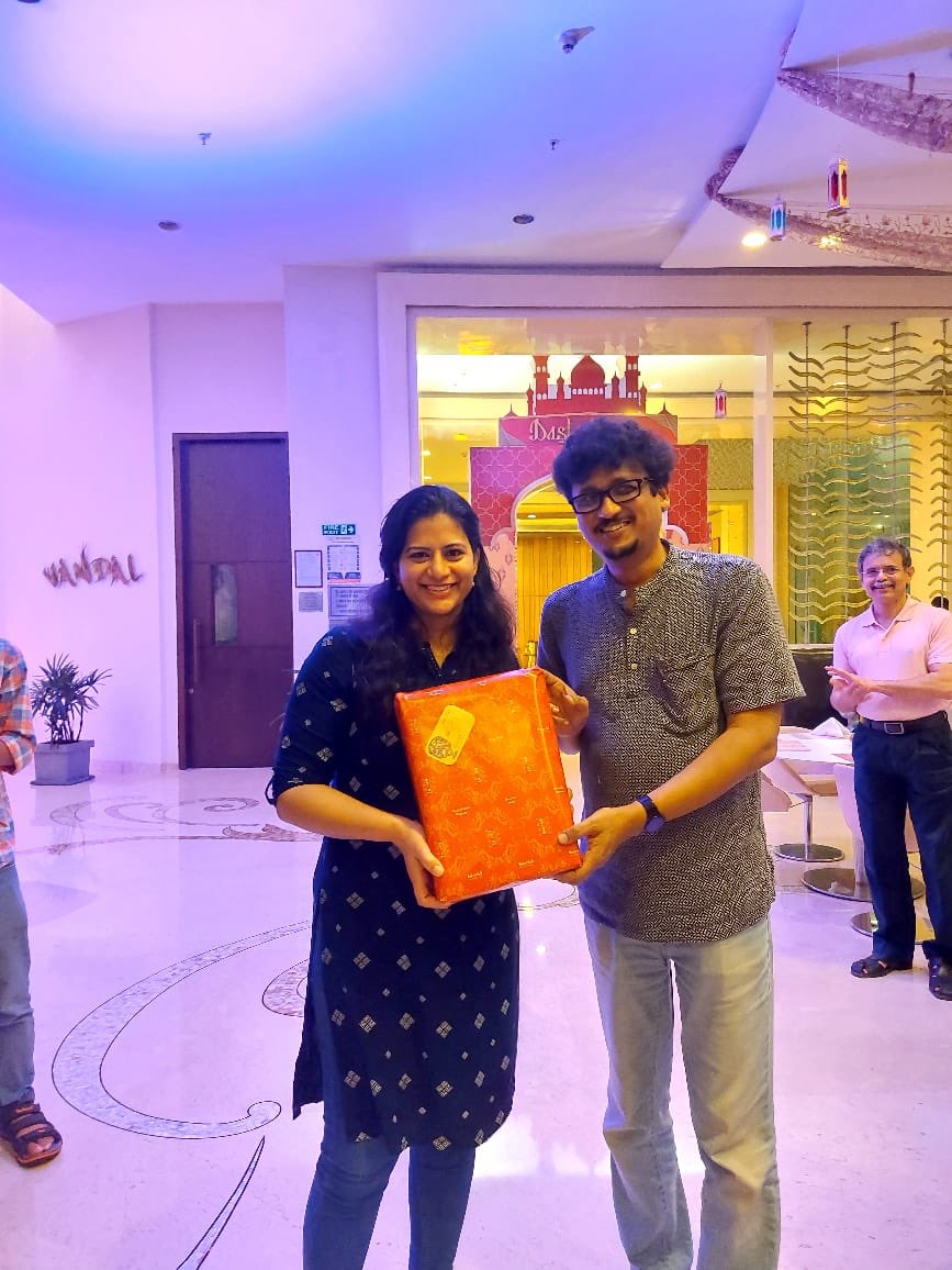 abhijit_MLab's tweet photo. Congrats @Shitalsy , the new Dr. in the town, for successfully defending her PhD thesis 👏🏼 with multiple publications in leading journals (with 1 cover page article), 2 patent filed, &amp; awards. 
A few adj. frm the examiners: Highly creative, most unique. 
All the best Dr. Yadav 💐 https://t.co/Uz7oFMcG9h