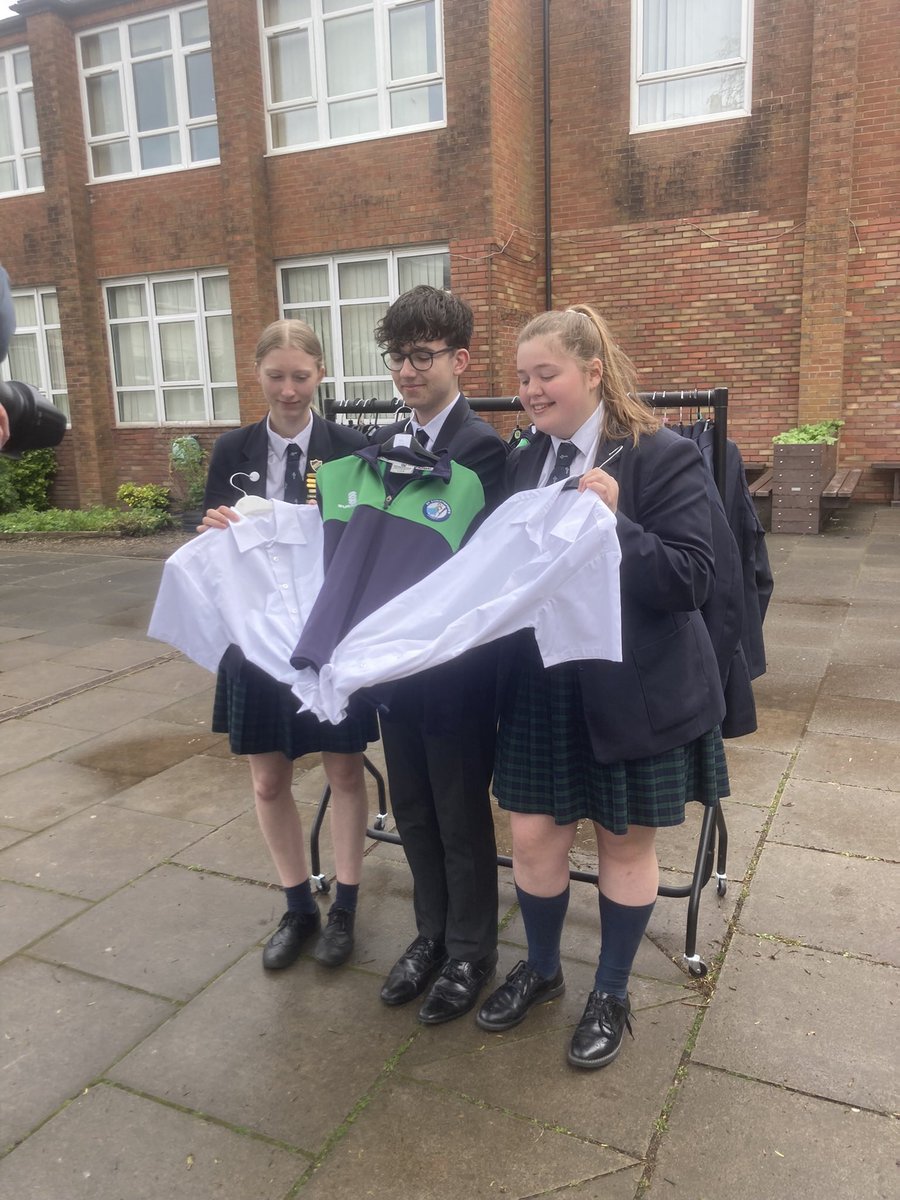 FOSC_Official's tweet photo. @Eco_Group @CheshireShow @StChrisCEHigh @Sch_ESD_Conf @EcoSchools @MinistryEco @BRFCTrust @solar_4schools @VolunteersForF2 @_I_have_a_voice @SocInnov4All @SarBritcliffeMP Building memories and inspiring students to make a difference in our world and supporting our teachers within school is at the heart of The Friends of St Christopher’s. 

📆 Looking forward to meeting new year 6-7 parents Tues 4/7/23 

💚 Pre-loved uniform available 💚 https://t.co/Xi2VHGtppE