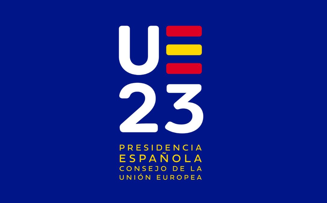 MAECgob's tweet photo. Hoy comienza la quinta Presidencia española del Consejo de la UE 🇪🇺

Durante el semestre europeo, puedes encontrar toda la información actualizada aquí:

���️ @eu2023es y otras redes sociales oficiales
▶️ y en la web oficial https://t.co/fwro3Tz8Nb

#EU2023ES https://t.co/uDkwCDPsNs