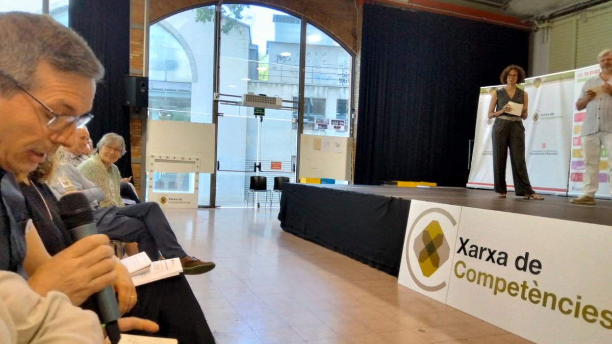 Xarxa de Competències tweet media