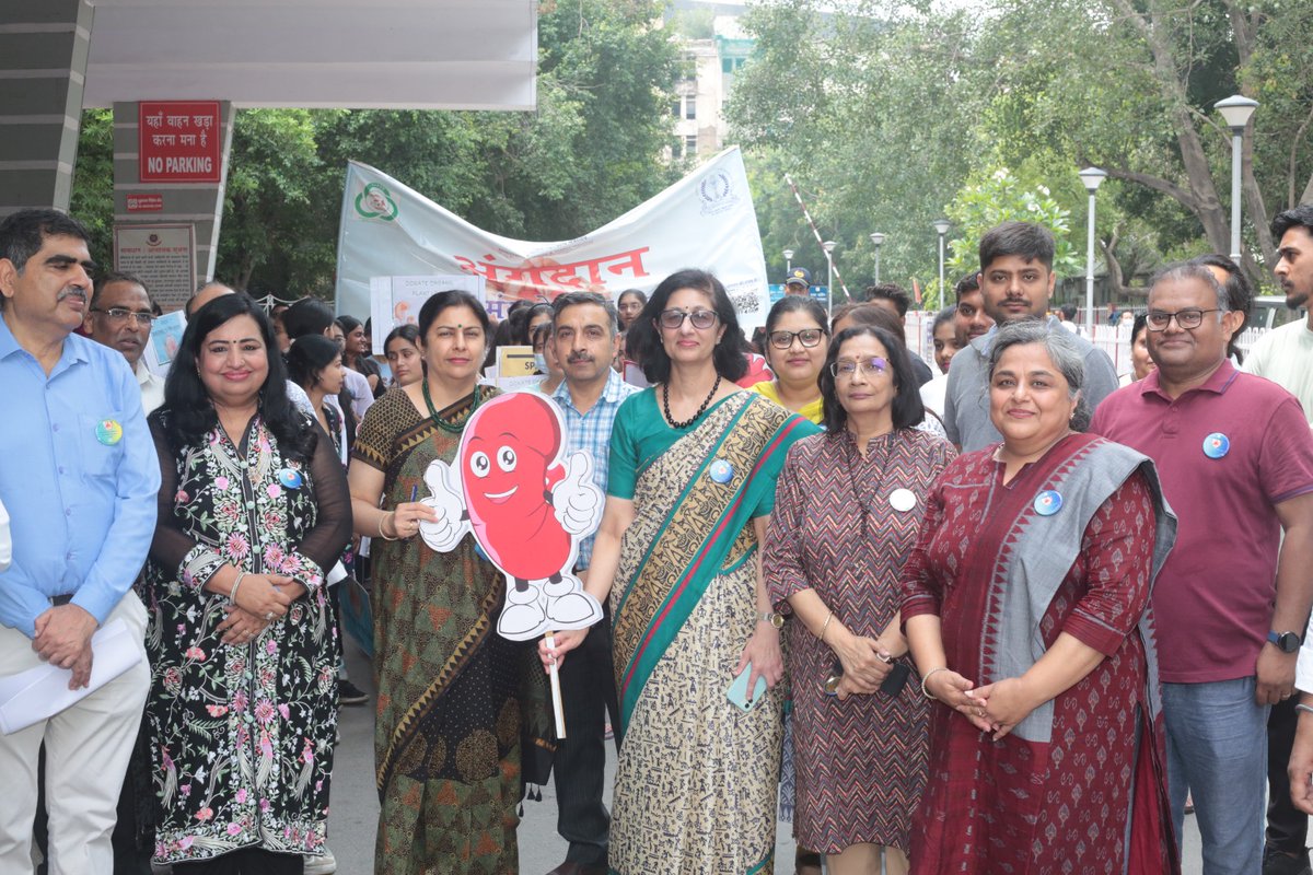 SJHDELHI's tweet photo. Doctor's Day @SJHDELHI:
Walkathon led by MS Dr Vandana Talwar, was organised for spreading awareness on organ donation in the hospital premises in which doctors, nurses, students &amp; @NottoIndia staff participated. The pledge for organ donation was administered by Dr Atul Goel DGHS https://t.co/TsFq84PzWF