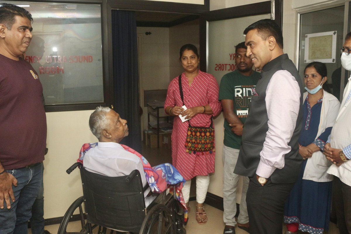 Visited <a href="/GoaGmc/">Goa Medical College & Hospital - GMC</a> at Bambolim on the occasion of #NationalDoctorsDay. Had the opportunity to engage and interact with the Dean of GMC, Dr. Shivanand Bandekar, and the remarkable team of doctors.  

It was an enlightening experience witnessing their unwavering dedication to serving