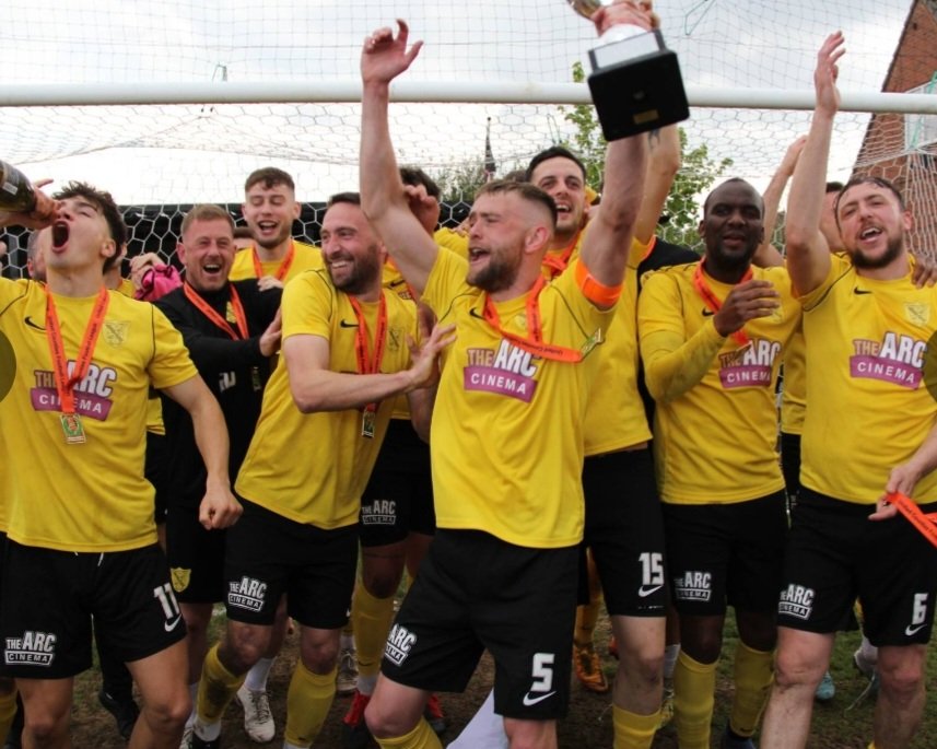 andybevo1's tweet photo. From the crazy highs and the unbelievable buzz of the play off win from 2 months ago.... it all starts again today with the first preseason game.

So.... Come on you Yellllloowwssss 🟡 ⚫ https://t.co/oV860uHNqV